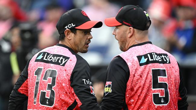 Play was abandoned after only 41 deliveries. (Photo by Quinn Rooney/Getty Images)