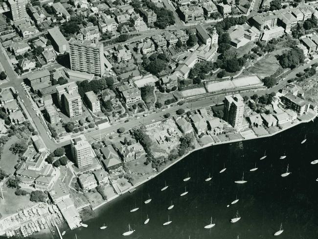 The Kirribilli waterfront was transformed by high-rise development in the 1960s. This photograph shows the large Quarterdeck Apartments which replaced Miandetta, the home to Edmund Barton, Australia’s first Prime Minister, from 1898-1900. Photo: Stanton Library