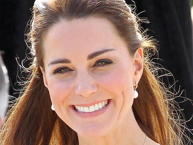 23/04/14 The Duchess of Cambridge Kate Middleton meets fans outside the Playford Civic Centre. pic Calum Robertson