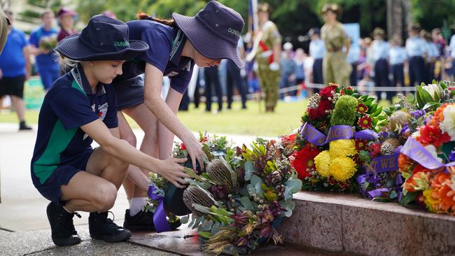 Dundula State School students laying a wreath at the Mackay Anzac Day Main Service, 2021. Picture: Heidi Petith