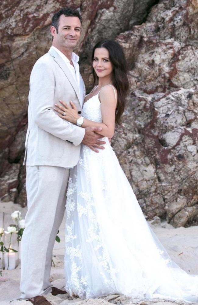 Tammin Sursok and husband Sean McEwan on Surfers Paradise beach. Picture: Instagram