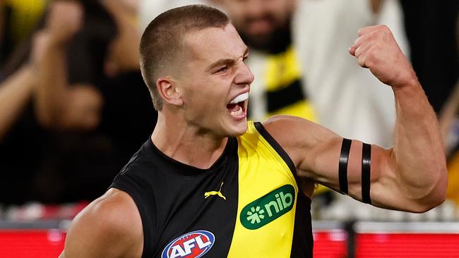 MELBOURNE, AUSTRALIA - MARCH 13: Debutant, Sam Lalor of the Tigers celebrates his first league goal during the 2025 AFL Round 01 match between the Richmond Tigers and the Carlton Blues at the Melbourne Cricket Ground on March 13, 2025 in Melbourne, Australia. (Photo by Michael Willson/AFL Photos via Getty Images)