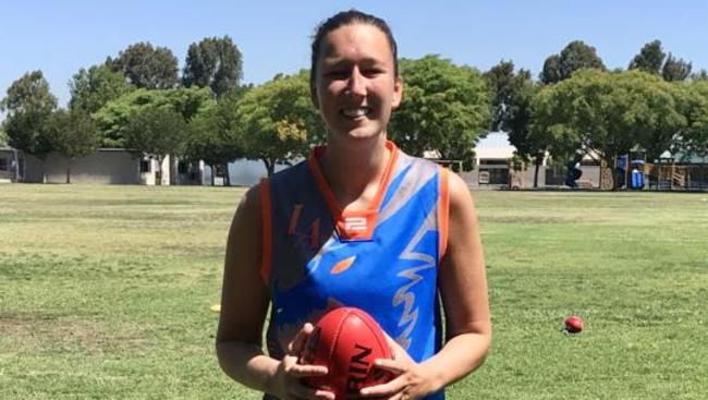 Shayla Chalker, who plays women’s football for the Los Angeles Dragons, still has time for SuperCoach.