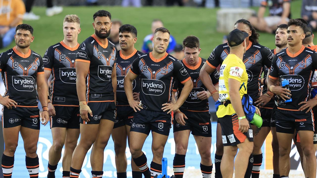 NRL 2022: Wests Tigers take home game to New Zealand, Warriors