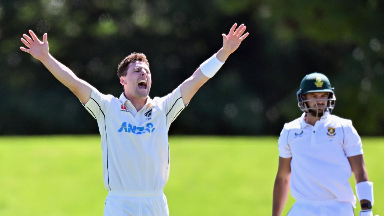 Matt Henry of New Zealand. Photo by Kai Schwoerer/Getty Images