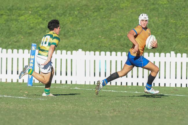 Joseph Cervetto goes over untouched. Picture by Stephen Archer.