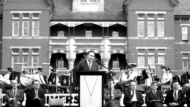 Then Prime Minister Paul Keating opens Victoria University in Sunbury in 1995.