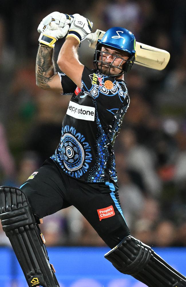 Jake Weatherald will play in the Top End Series for the first time alongside Strikers teammate D’Arcy Short. Picture: Steve Bell/Getty Images.