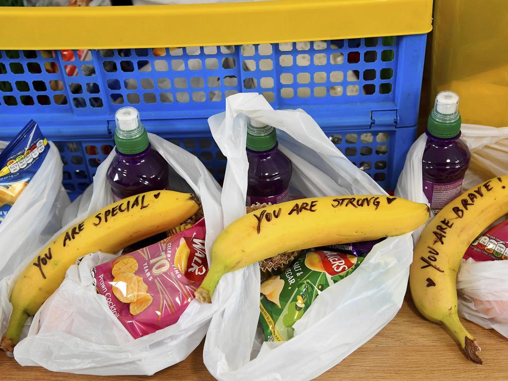 Meghan’s motivational bananas. Picture: Toby Melville/Pool Photo via AP