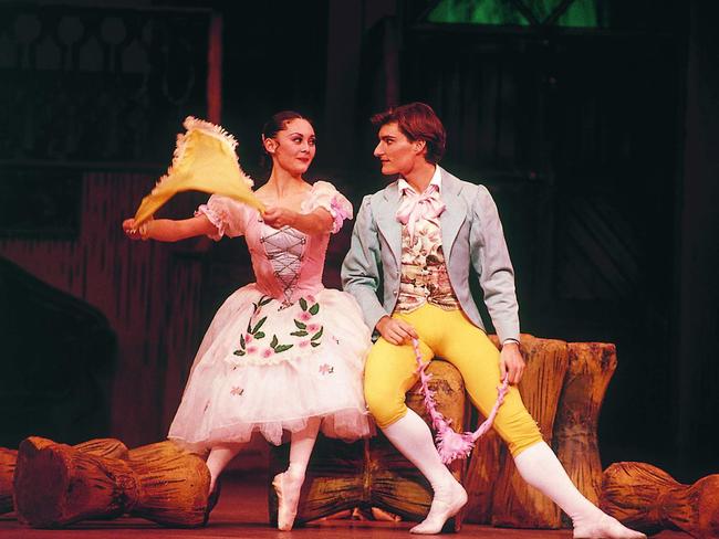 David McAllister and Fiona Tonkin in The Australian Ballet’s production of La Fille Mal Gardee in 1989. Picture: David Simmonds.