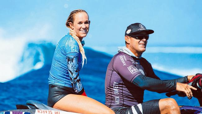 Bethany Hamilton posting a near perfect 9.00 point ride when she defeated Tyler Wright in Fiji earlier this year.