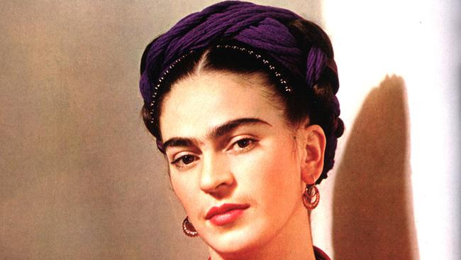 What nationality was painter Frida Kahlo?: Picture: From book "America Latina".