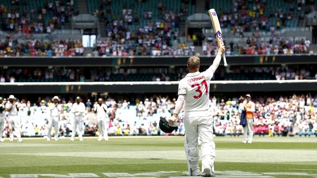 David Warner acknowledges the crowd after being dismissed for the last time. Picture: Getty