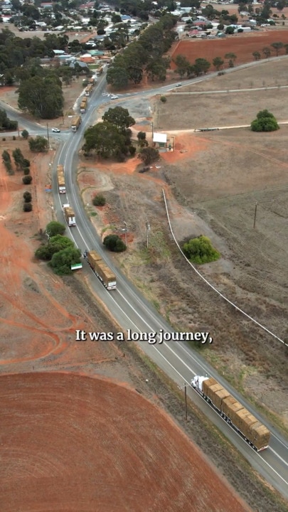 Heartfelt hay drop: NSW truckies bring hope to SA drought-stricken farmers