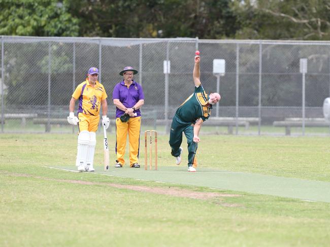 Palm Beach Currumbin (batting) vs. Helensvale in Community Div 1 Quinton Ryan. 25 November 2023 Palm Beach Picture by Richard Gosling
