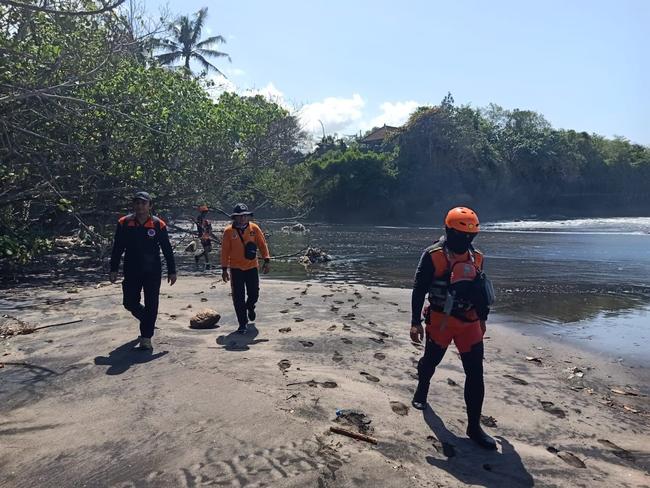 The search area is a 6km zone from east to west from the last known location of Mr Laidley at Balian Beach. Picture: Denpasar Search and Rescue Agency