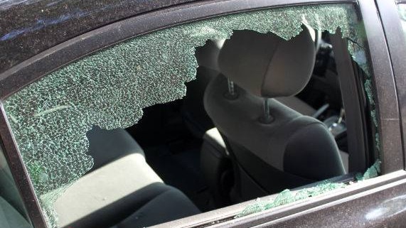 Duff allegedly smashed the woman’s car windows with cement blocks.