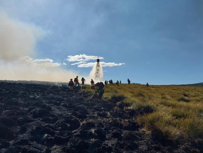 Canning Peak Fire edge. Tasmania Fire Service battles West Coast bushfires on February 10, 2025. Picture: Jethro Bangay