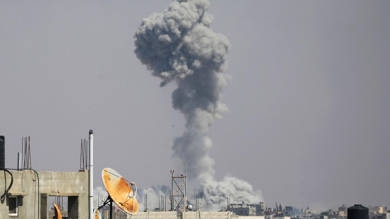 Smoke billows from Israeli strikes on eastern Rafah in the southern Gaza Strip on May 7, 2024, amid the ongoing conflict between Israel and the Palestinian Hamas movement. (Photo by AFP)