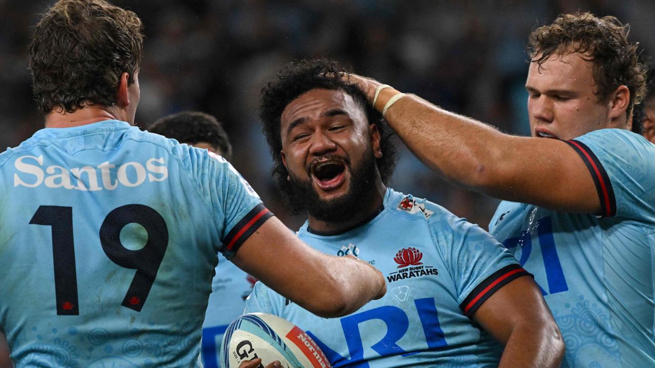 Mahe Vailanu afters coring a try before he was sent to the sidelines with a severe knee injury.