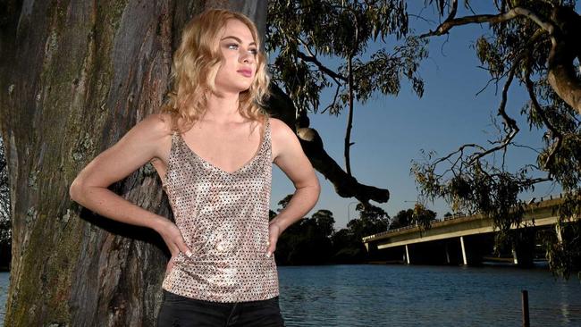 Tweed Heads model Karina Monaghan will compete for the crown of Miss Fashion Week Australia in Melbourne. Picture: Scott Davis