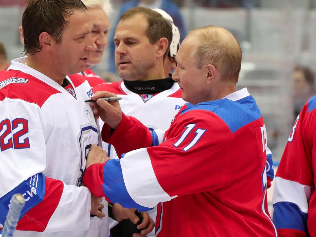 Russian star celebrates in style after Stanley Cup glory (VIDEO) — RT Sport  News