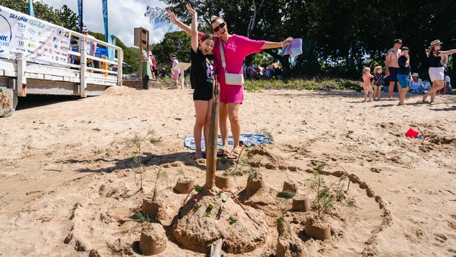 Sandcastle competition winner Brooklyn McAlister with mum Briony.