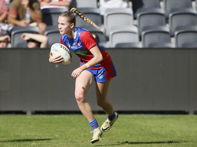 Lilly McNamara puts on a step for the Knights. Picture: Warren Gannon Photography