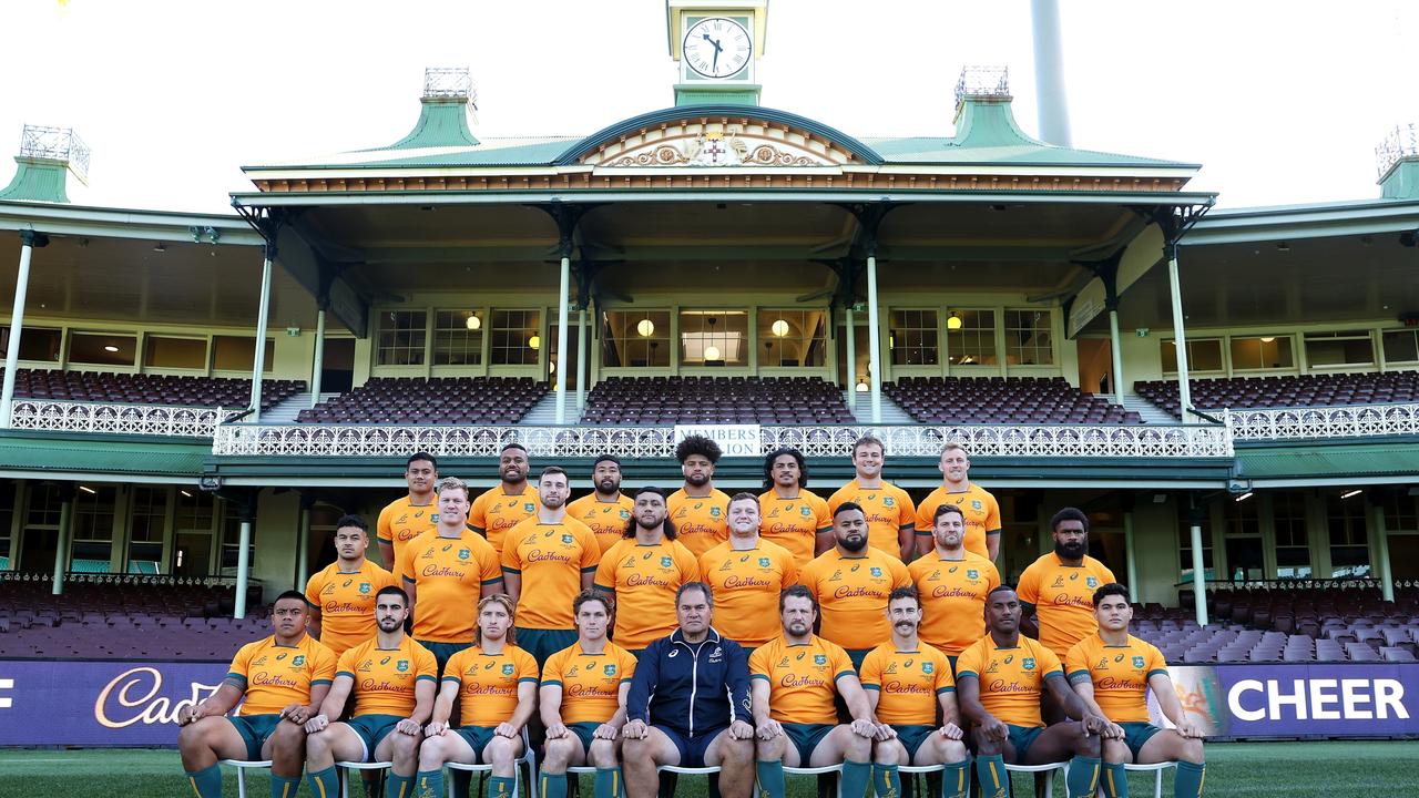 SYDNEY, AUSTRALIA - JULY 15: Wallabies pose for a team photograph during the Australia Wallabies Captain's Run at Sydney Cricket Ground on July 15, 2022 in Sydney, Australia. (Photo by Mark Kolbe/Getty Images)