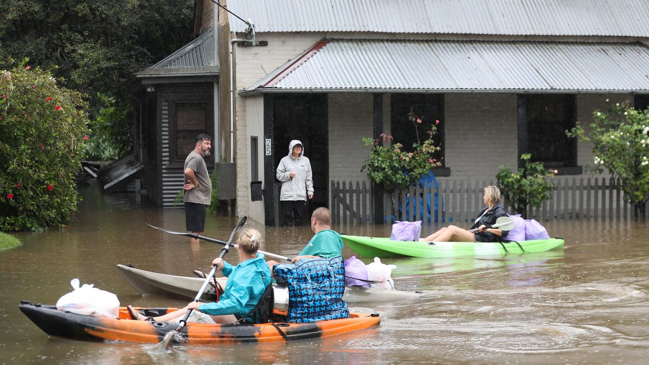 Windsor residents moving to higher ground. Picture: John Grainger