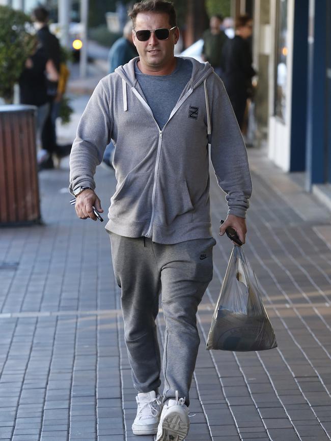 Karl Stefanovic goes very casual while in Mosman in June. Picture: David Swift