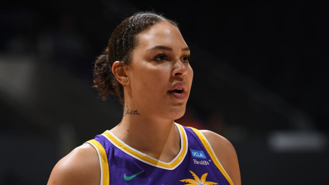 Liz Cambage reportedly signs $1m deal in China | Herald Sun