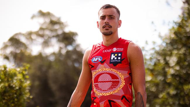 Joel Jeffrey in the Gold Coast Suns' special edition Darwin/Larrakia Indigenous Guernsey for the two Darwin matches.