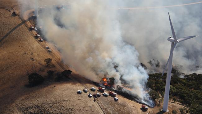 The fire at Buangor spread to the ground below turbines at Challicum Hills Wind Farm. Picture: Wayne Rigg - FRV