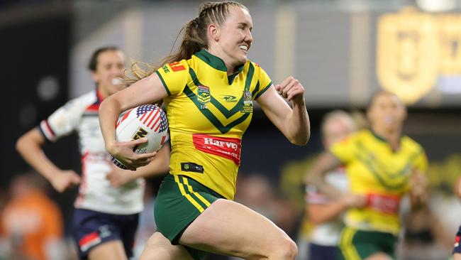 LAS VEGAS, NEVADA - MARCH 01: Tamika Upton of Australia makes a break during the International Match between the Australia Jillaroos and England at Allegiant Stadium, on March 01, 2025, in Las Vegas, Nevada. (Photo by Ezra Shaw/Getty Images)