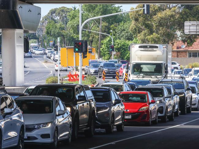 MELBOURNE, AUSTRALIA- NewsWire Photos DECEMBER 27 2023Traffic chaos on the Westgate bridge on the first day of lane closures.Three of the five in-bound lanes on Melbourne's West Gate bridge will be closed again this year from 9 pm Boxing Day until January 2nd. Last year there were extreme delays for motorists, with travel times exceeding an hour per kilometre at its worst.Picture: NCA NewsWire /Brendan Beckett