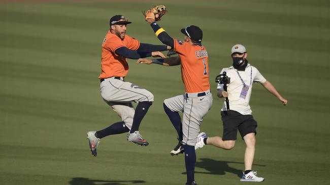 A veteran photographer was not happy about this snap. (Photo by Kevork Djansezian/Getty Images)