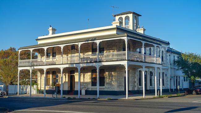 Penola's Royal Oak Hotel is one of a series of new acquisitions by Duxton Pubs.