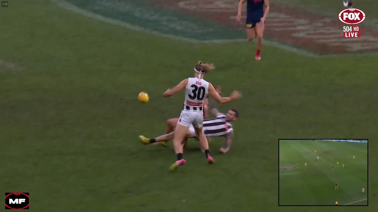 Jason Dunstall blows up at umpire blunder