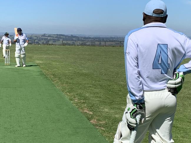 Brendon Gardner (facing) and Henry Dolphin batting at Jindivick.