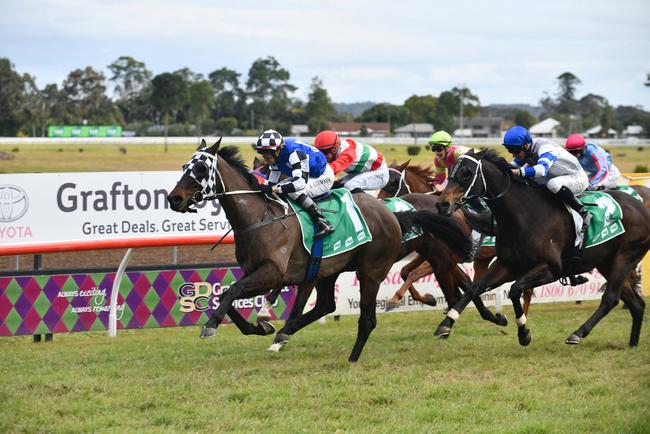 GRAFTON CUP RACE 5: CORBETT EARTHMOVING PTY LTD THE BIG MAIDEN SHOWCASE HANDICAP (1200 METRES)(Online Only)