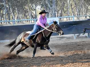 FORM: Jane Lee, organiser of the Eumamurrin Campdraft, takes a run on Coniseur in the open final. Picture: Jorja McDonnell