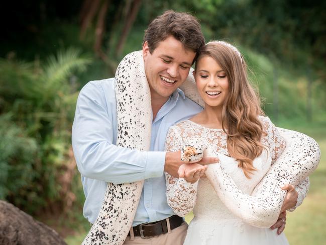 Australia Zoo unveils $3000 wedding packages