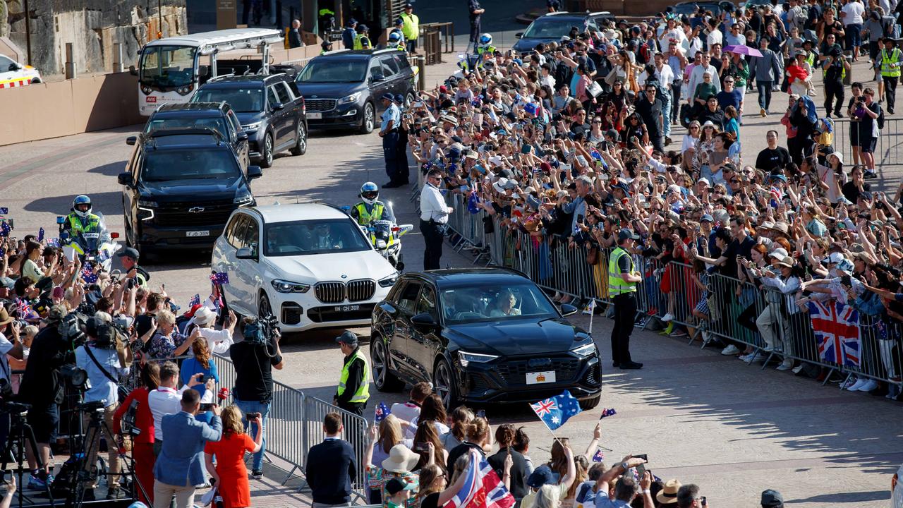 The King and Queen arrive at the Sydney Opera House in their motorcade. Picture: NewsWire / Nikki Short