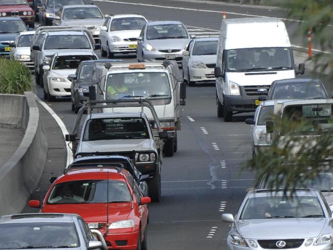 M2 traffic at peak time . View from Beecroft Rd.