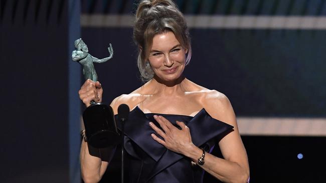 Renée Zellweger accepts the SAG Awards for Best Actress for ‘Judy’. Picture: Kevork Djansezian/Getty Images for Turner