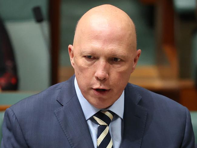 Dutton sticks to his guns on frigates