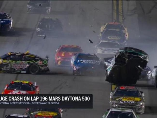 "Chaotic crash" strikes Daytona 500