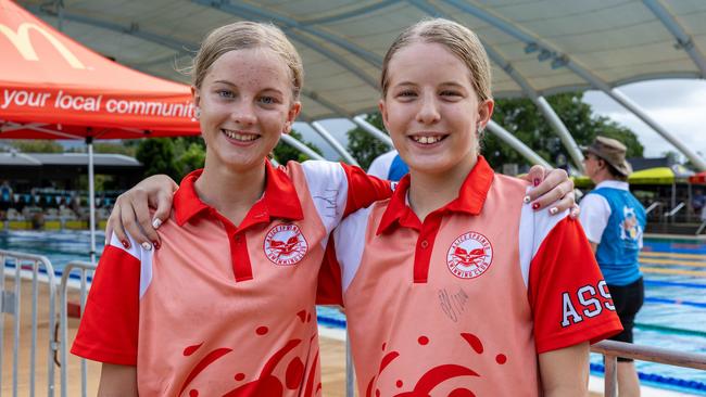 Rachel Fendt and Pippa Frey at the 2025 NT Swimming Championships. Picture: Pema Tamang Pakhrin