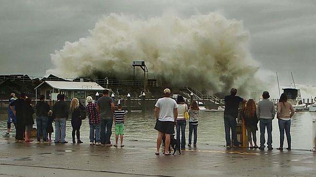 Wild weather hits east coast